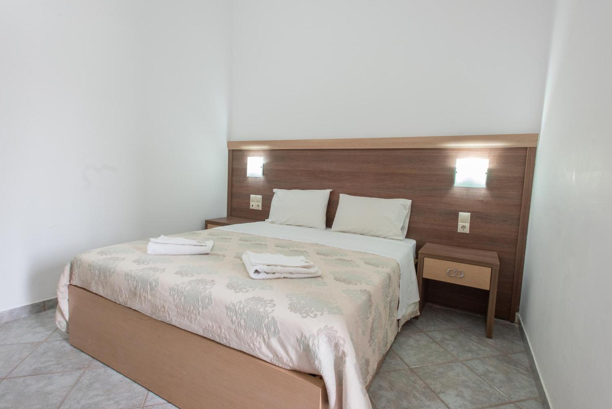 Coral Hotel 2*